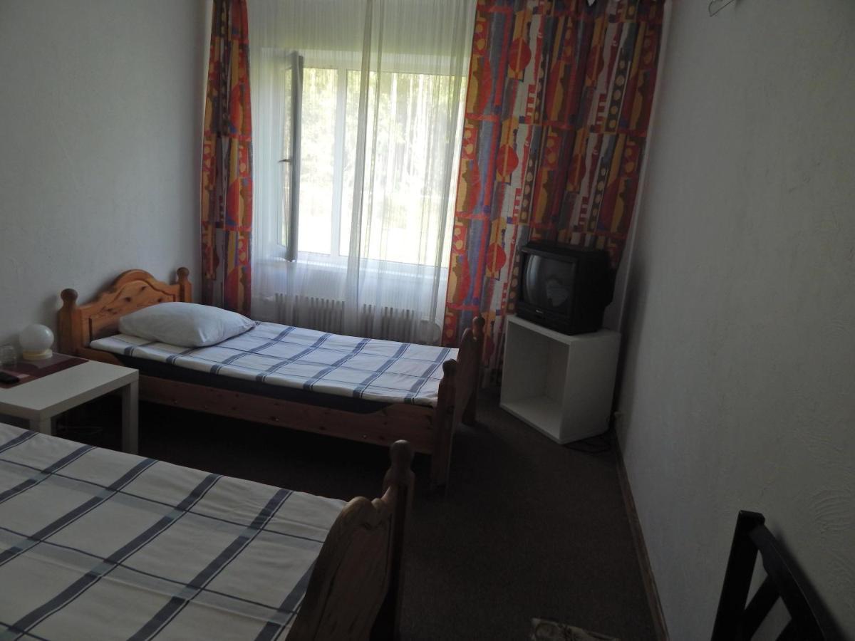 Motel Brencis Iecava Zewnętrze zdjęcie